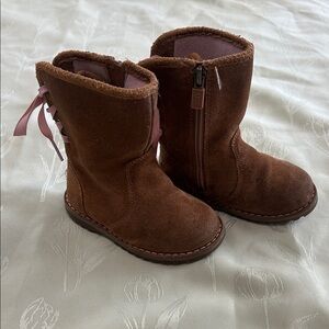 UGG size 6 Toddler Corene Brown boots SEE DESCRIPTION